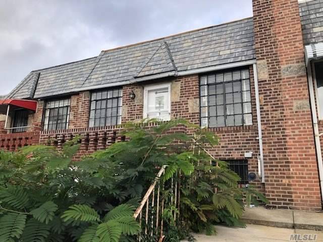 73-37 52nd CT, Maspeth, NY 11378