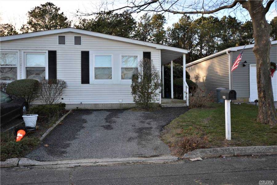 65B Village CIR, Manorville, NY 11949