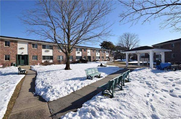 2397 Union BLVD #6A, Islip, NY 11751