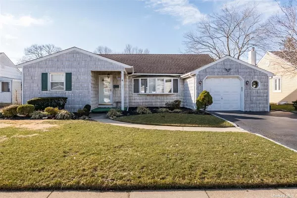 Wantagh, NY 11793,3598 Roger DR