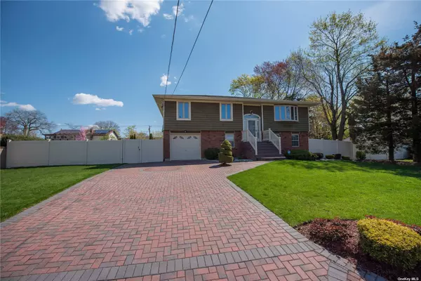 Wheatley Heights, NY 11798,193 N 23rd ST