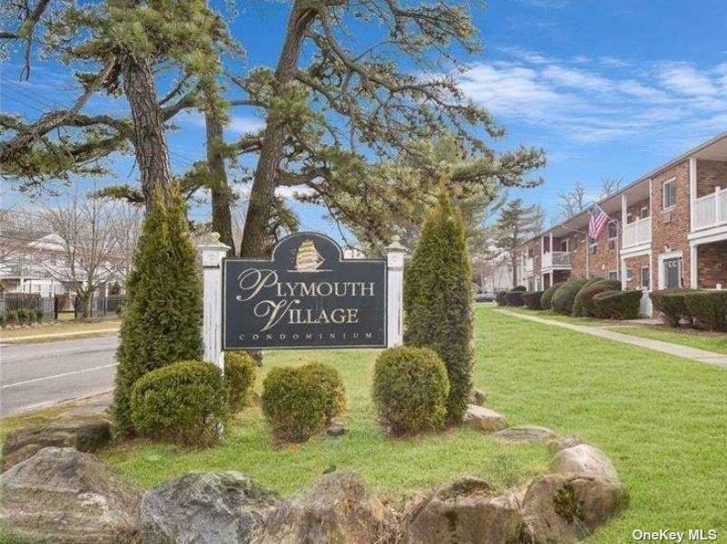 100 Hawthorne AVE #2A, Central Islip, NY 11722