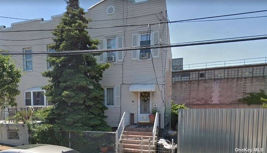 56-70 Melvina PL, Maspeth, NY 11378