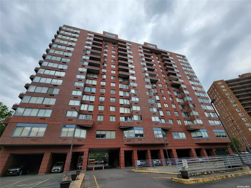 62-54 97th PL #16L, Rego Park, NY 11374