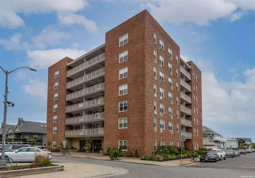 855 E Broadway #2A, Long Beach, NY 11561