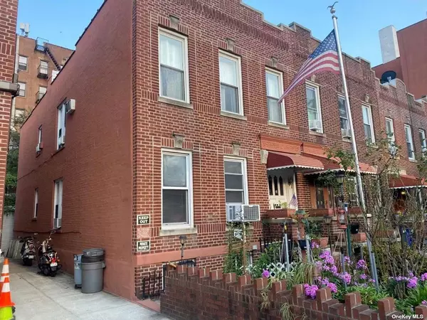 Sunnyside, NY 11104,47-41 39 PL