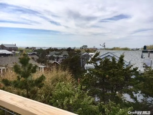 Ocean Beach, NY 11770,190 Clipper