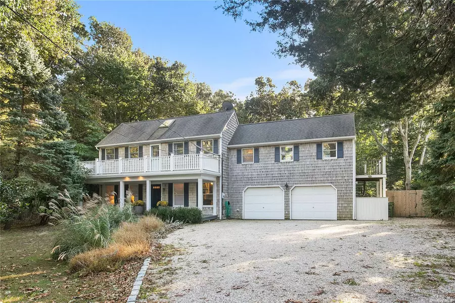 242 Kings Point RD, East Hampton, NY 11937