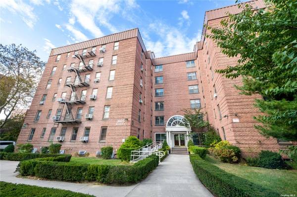 3105 Avenue V #5C, Sheepshead Bay, NY 11229