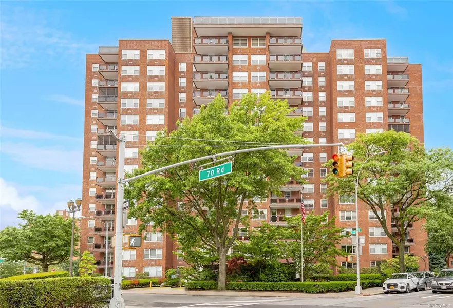 70-20 108th ST #4U, Forest Hills, NY 11375