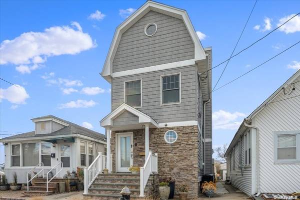 72 Beach 2nd ST, Lawrence, NY 11559