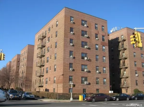 East Elmhurst, NY 11369,32-45 SW 88 St. #610