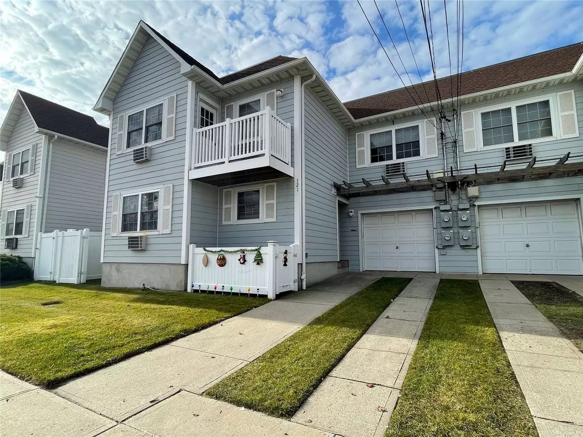 Arverne, NY 11692,121 Beach 61st ST #81A