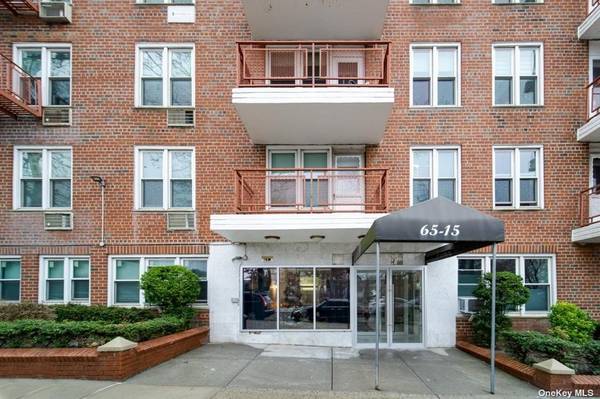 65-15 Alderton ST #4A, Rego Park, NY 11374