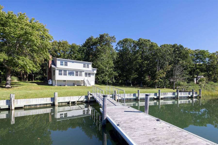 1280 Sage BLVD, Greenport, NY 11944