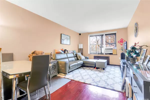 141-15 28th AVE #4F, Flushing, NY 11354