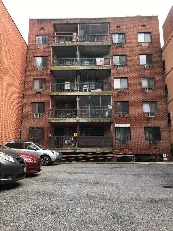 140-40 34th AVE #3C, Flushing, NY 11354