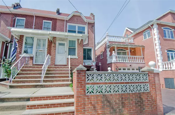 Dyker Heights, NY 11228