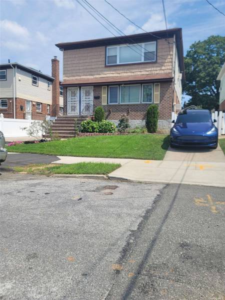 147-07 228th ST, Springfield Gardens, NY 11413