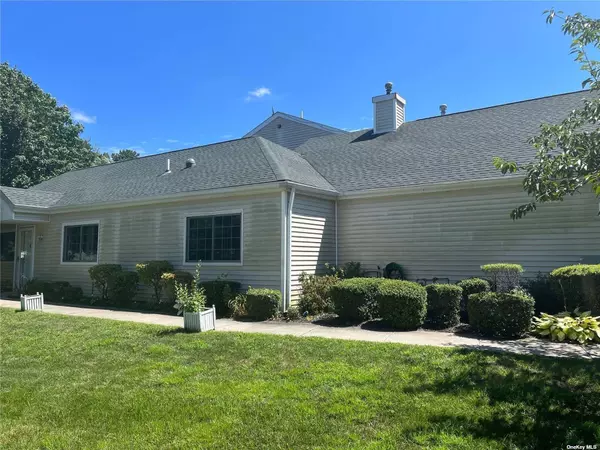 Manorville, NY 11949,275 Ranch CIR #275