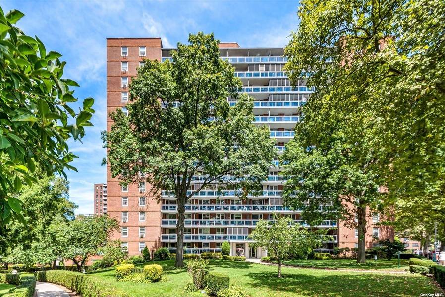 98-05 63rd RD #7M, Rego Park, NY 11374