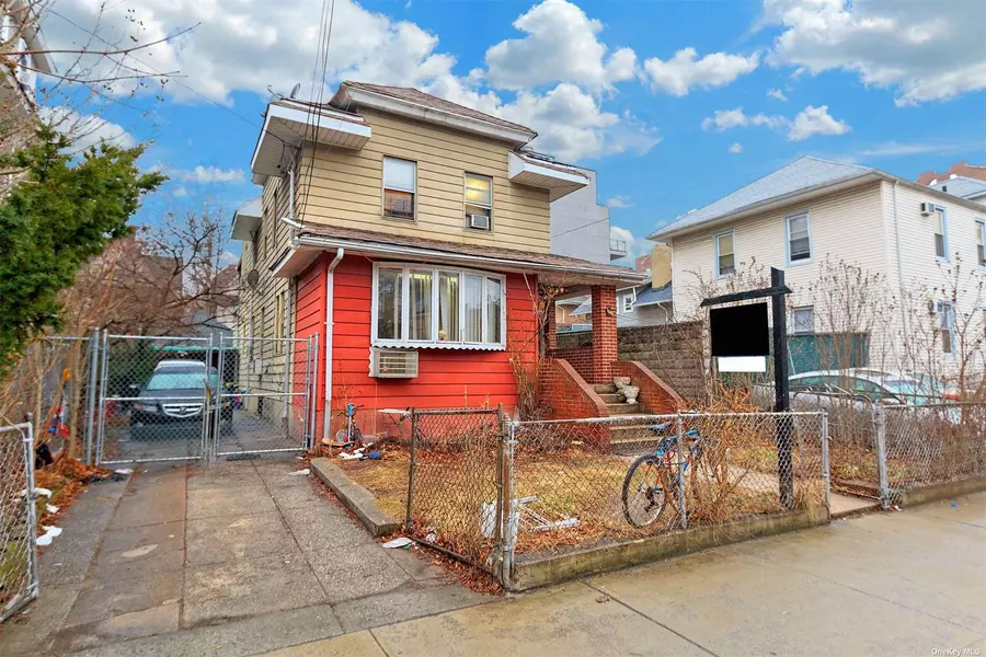 1516 E 15th ST, Midwood, NY 11230