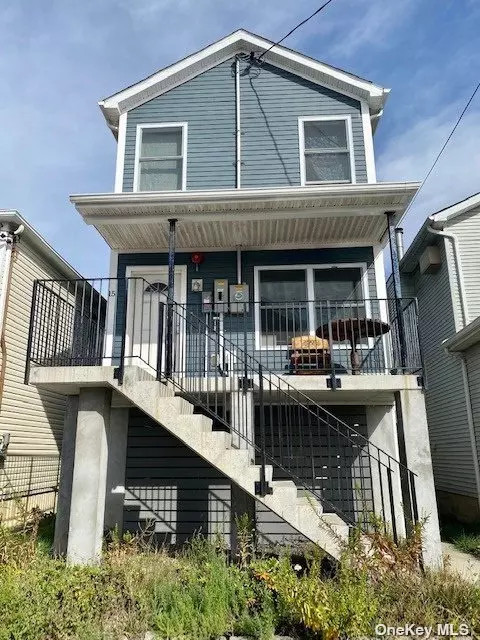 15 E 6th RD, Broad Channel, NY 11693