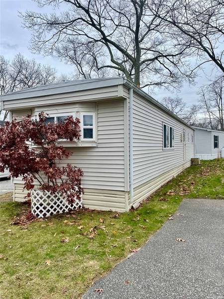 37-46 Hubbard AVE, Riverhead, NY 11901