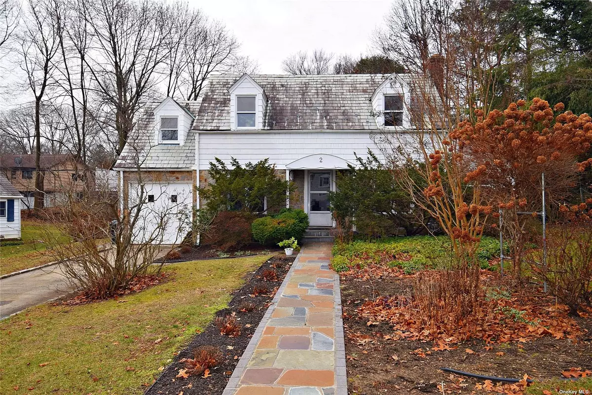 Great Neck, NY 11021,2 Gloucester CT