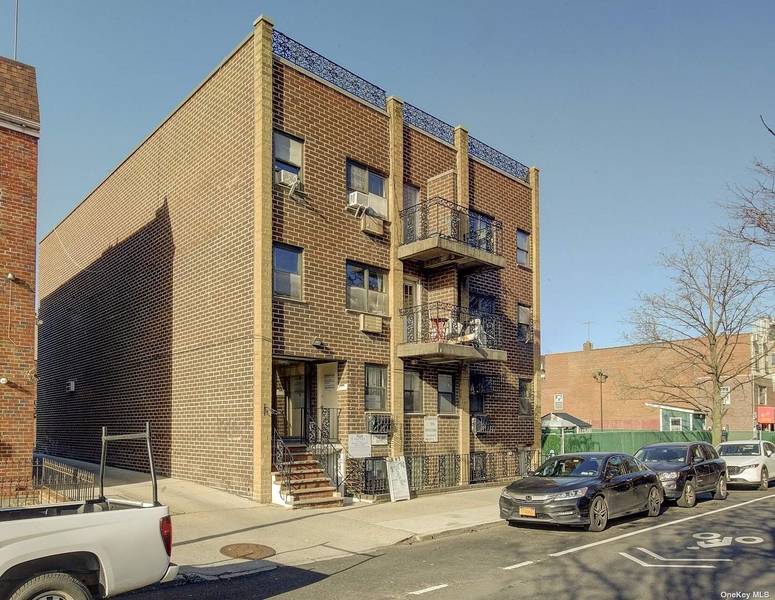 37-28 75th ST #I, Jackson Heights, NY 11372