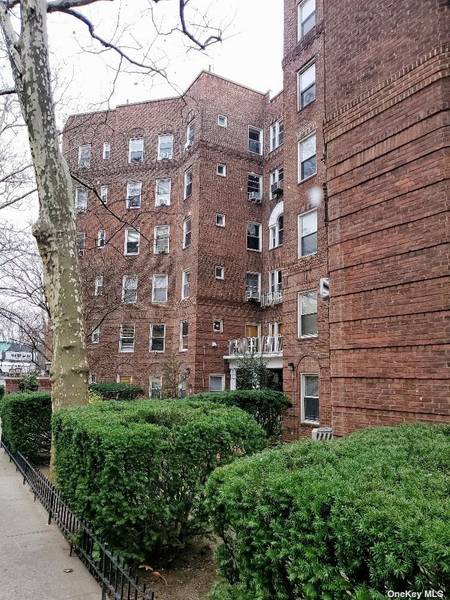 12416 84th RD #6A, Kew Gardens, NY 11415