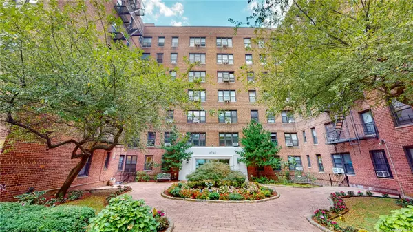 Forest Hills, NY 11375,67-40 Yellowstone BLVD #7-A