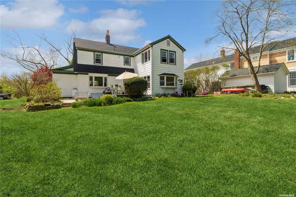 Southold, NY 11971,695 Rogers RD