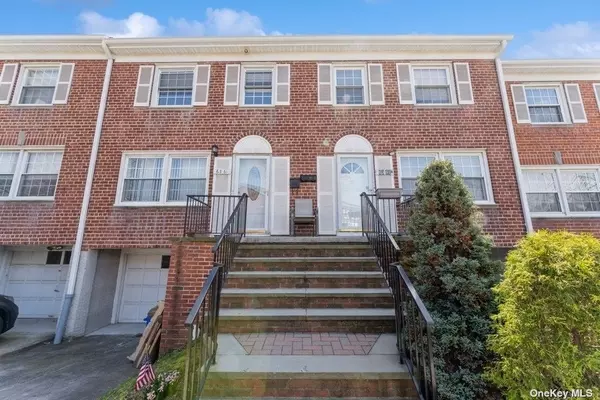 63-61 Douglaston Pkwy #47, Douglaston, NY 11362