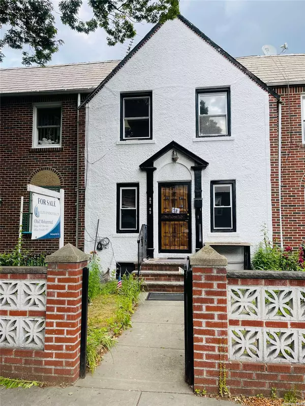 Woodside, NY 11377,32-49 54th ST