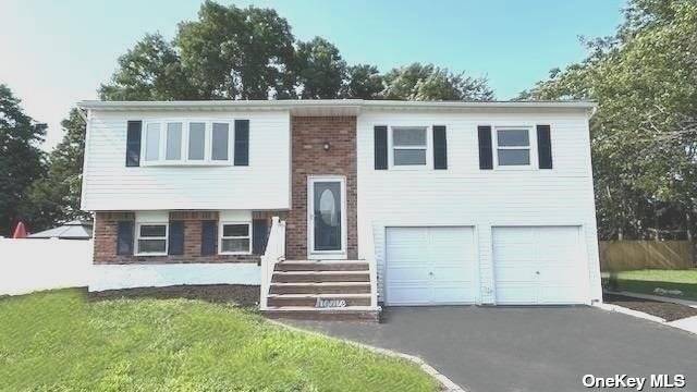 51 Avis Dr, Holbrook, NY 11741