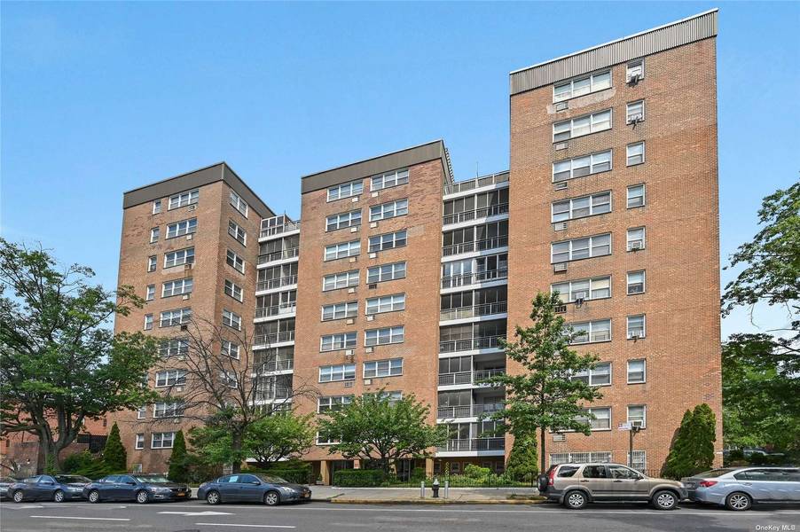 90-59 56th Ave #3C, Elmhurst, NY 11373