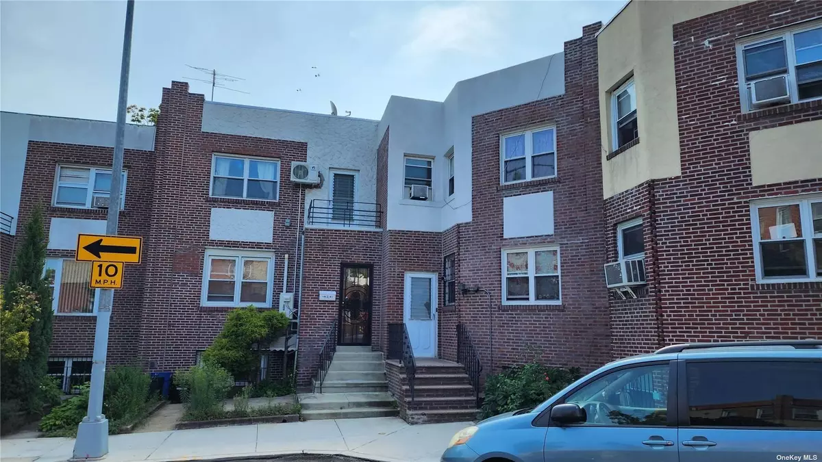 Elmhurst, NY 11373,79-10 Ankener AVE