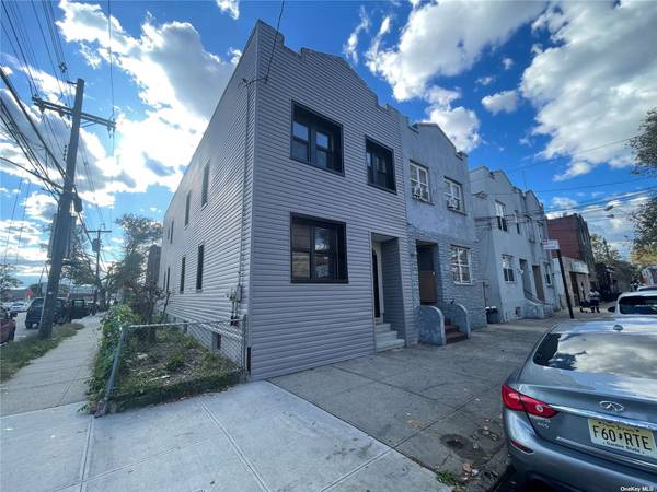 938 E 92nd ST, Canarsie, NY 11236