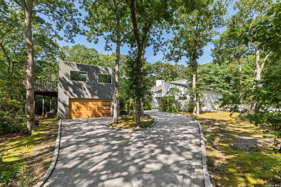 2 Skyes Neck Court, East Quogue, NY 11942