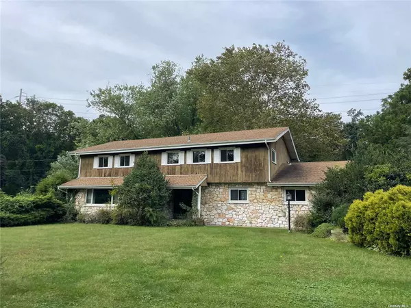 Dix Hills, NY 11746,37 Grayon DR