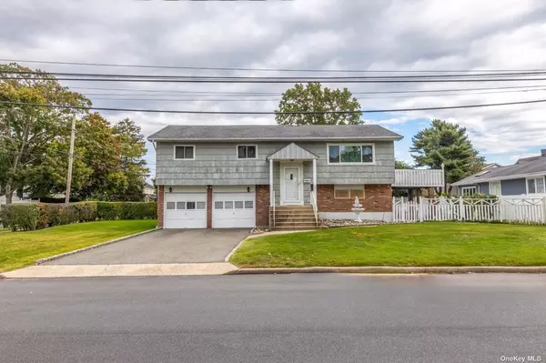 Merrick, NY 11566,1749 Hendrickson AVE