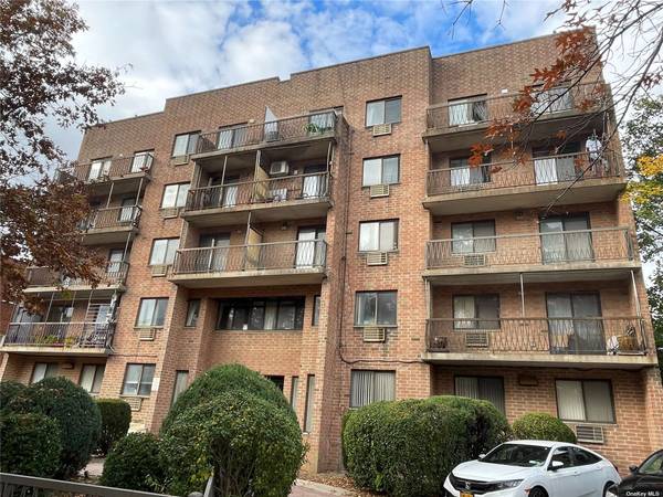 147-45 Barclay AVE #4D, Flushing, NY 11355