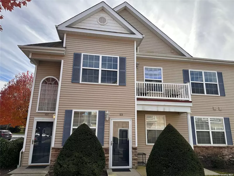 107 Lennox #I-107, Saint James, NY 11780