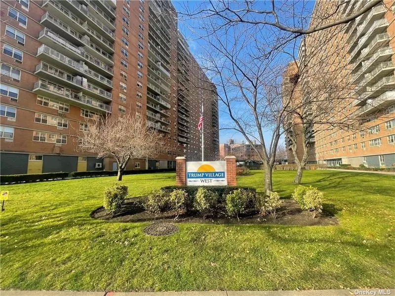 2942 W Fifth St #11S, Brighton Beach, NY 11235