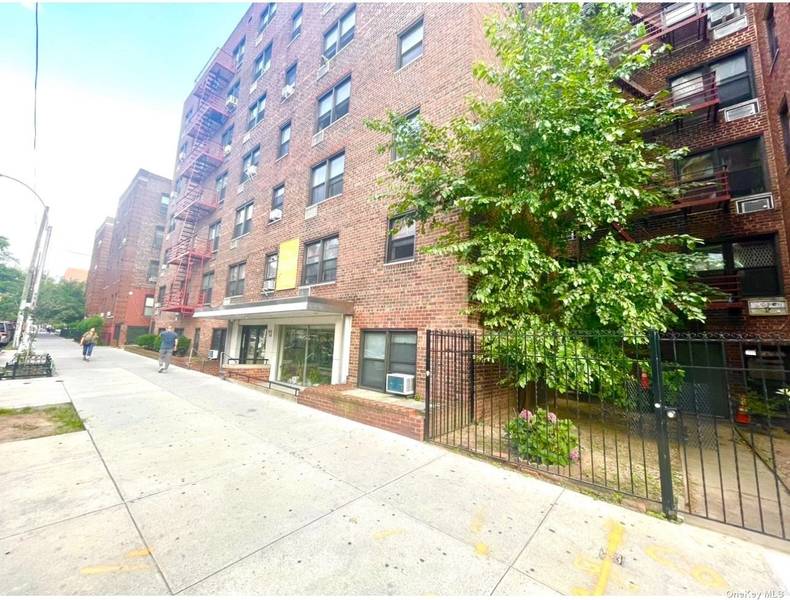 143-40 Roosevelt AVE #4G, Flushing, NY 11354