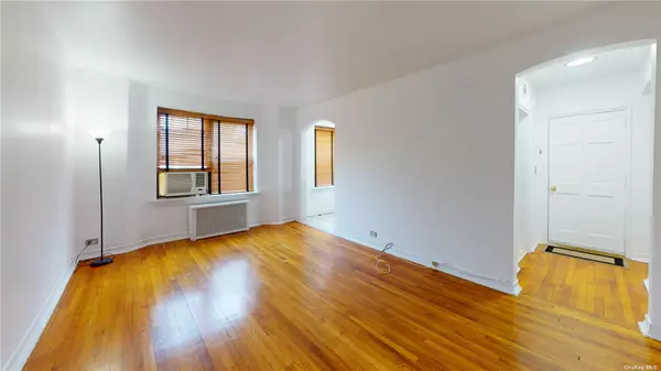 East Elmhurst, NY 11370,21-22 77 ST #1