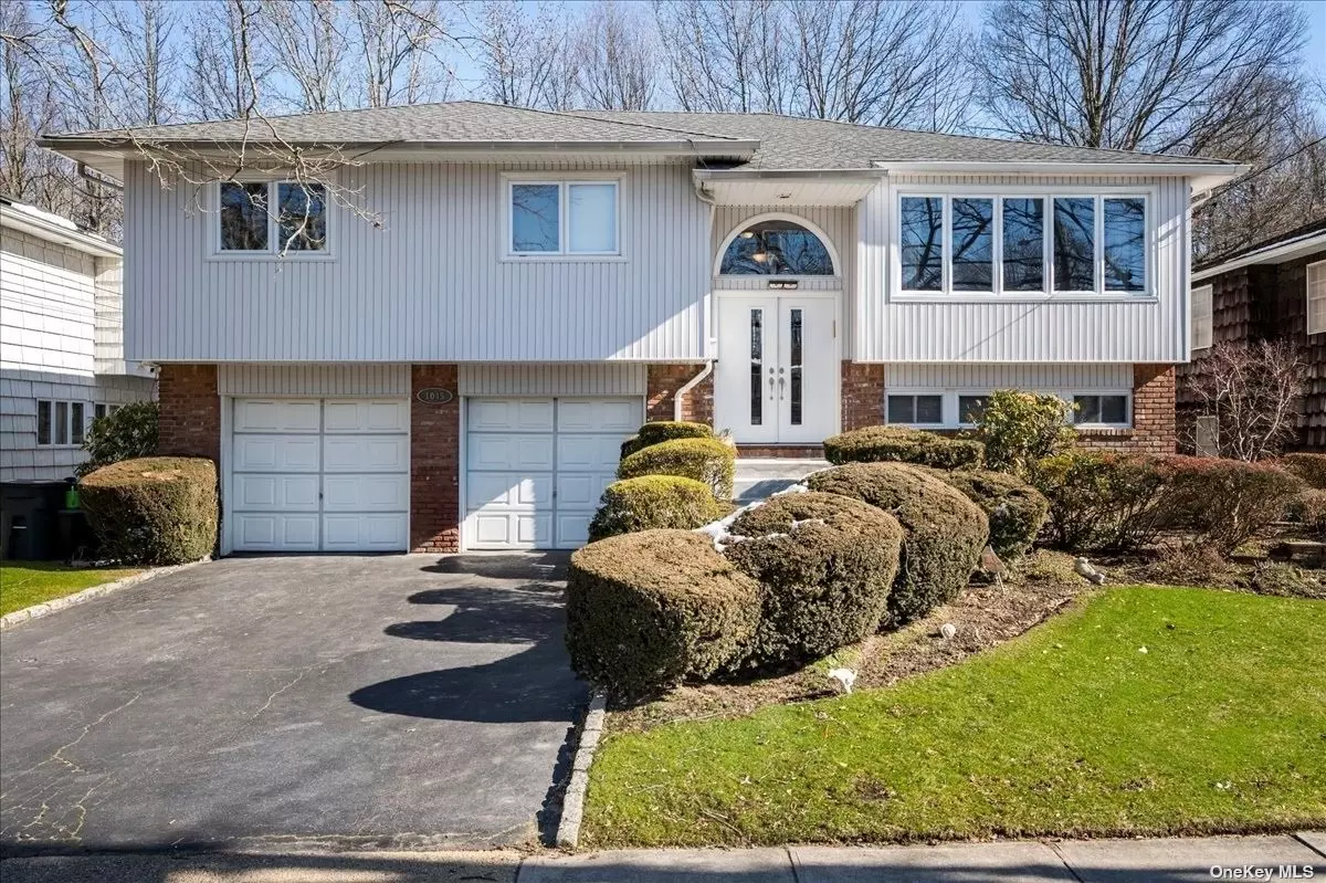 Woodmere, NY 11598,1045 Fordham LN