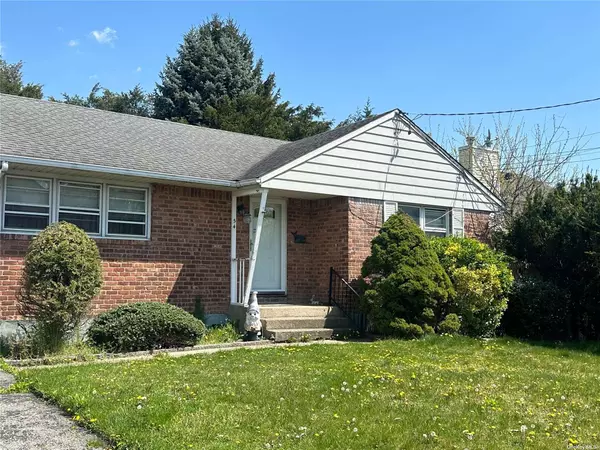 54 S 1st ST, Bethpage, NY 11714