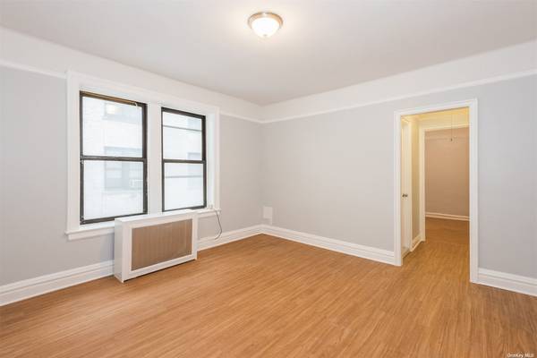 Crown Heights, NY 11213,850 Saint Marks AVE #3A